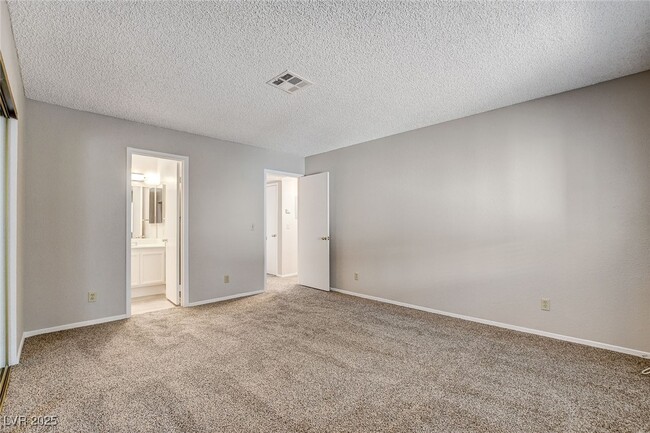 property at 2713 Otter Creek Ct