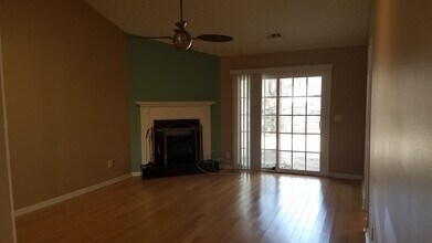 2052 Jebs Ct in Kennesaw, GA - Building Photo - Building Photo