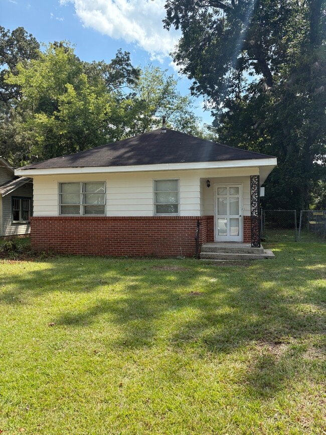 property at 2020 E 3rd St