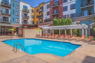 Excelsior & Grand in St. Louis Park, MN - Foto de edificio - Building Photo