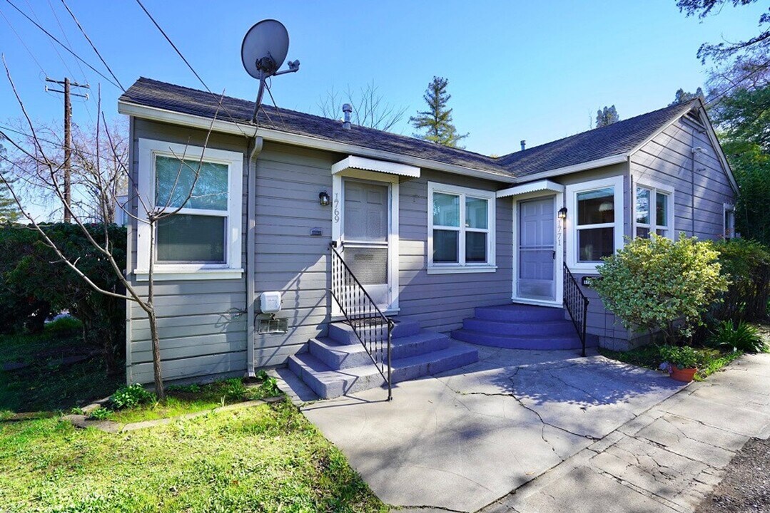 1769 3rd St in Napa, CA - Foto de edificio