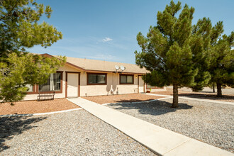 2120 McMurray Dr in Pahrump, NV - Building Photo - Building Photo