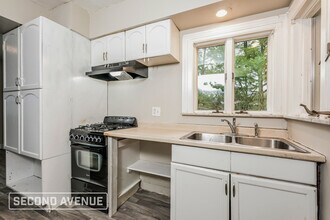 1030 Franklin Dr in Bethel Park, PA - Building Photo - Building Photo