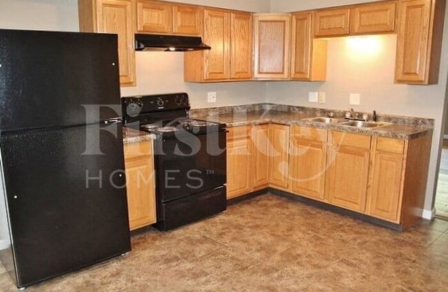 5807 Oliver Ave in Indianapolis, IN - Building Photo - Building Photo