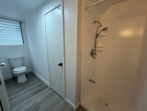 718 21st Ave in Honolulu, HI - Foto de edificio - Building Photo