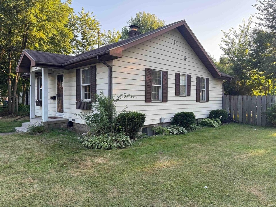 539 Goshen Ave in Elkhart, IN - Building Photo