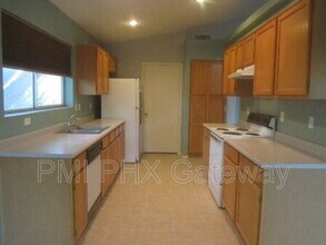 1331 W Butler Dr in Chandler, AZ - Building Photo - Building Photo