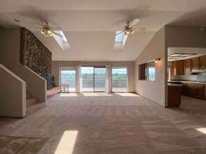 200 Sunrock Dr in Folsom, CA - Building Photo - Building Photo