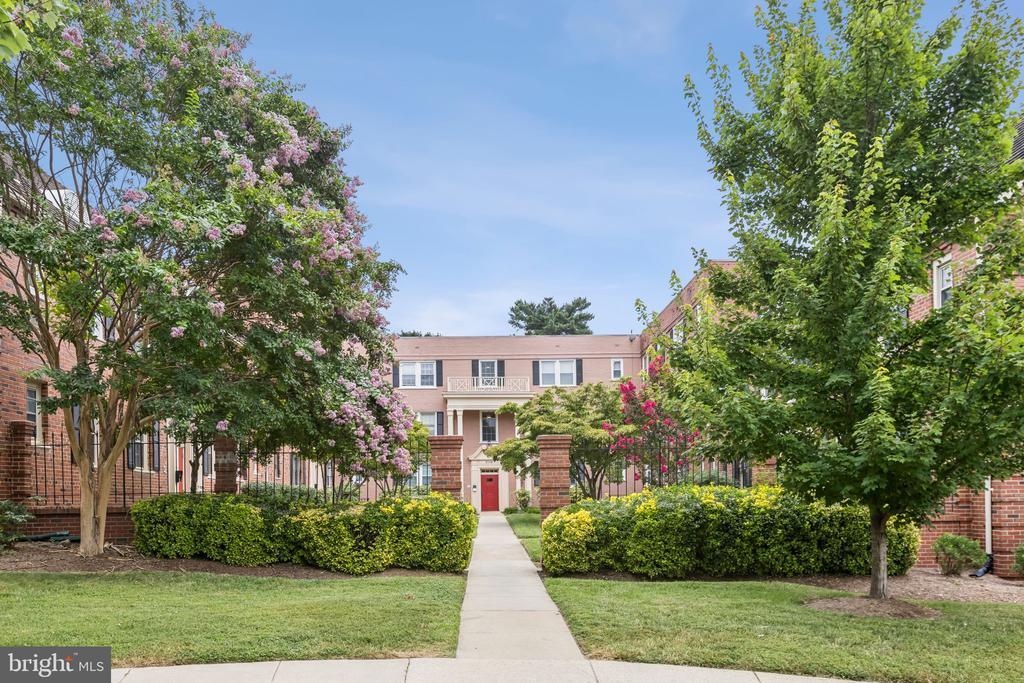 2008 Fort Davis St SE in Washington, DC - Building Photo