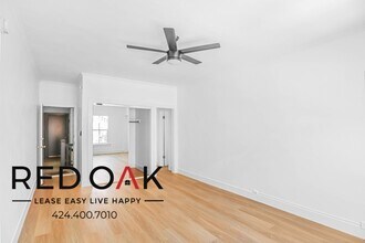 2919 W 8th St in Los Angeles, CA - Foto de edificio - Building Photo