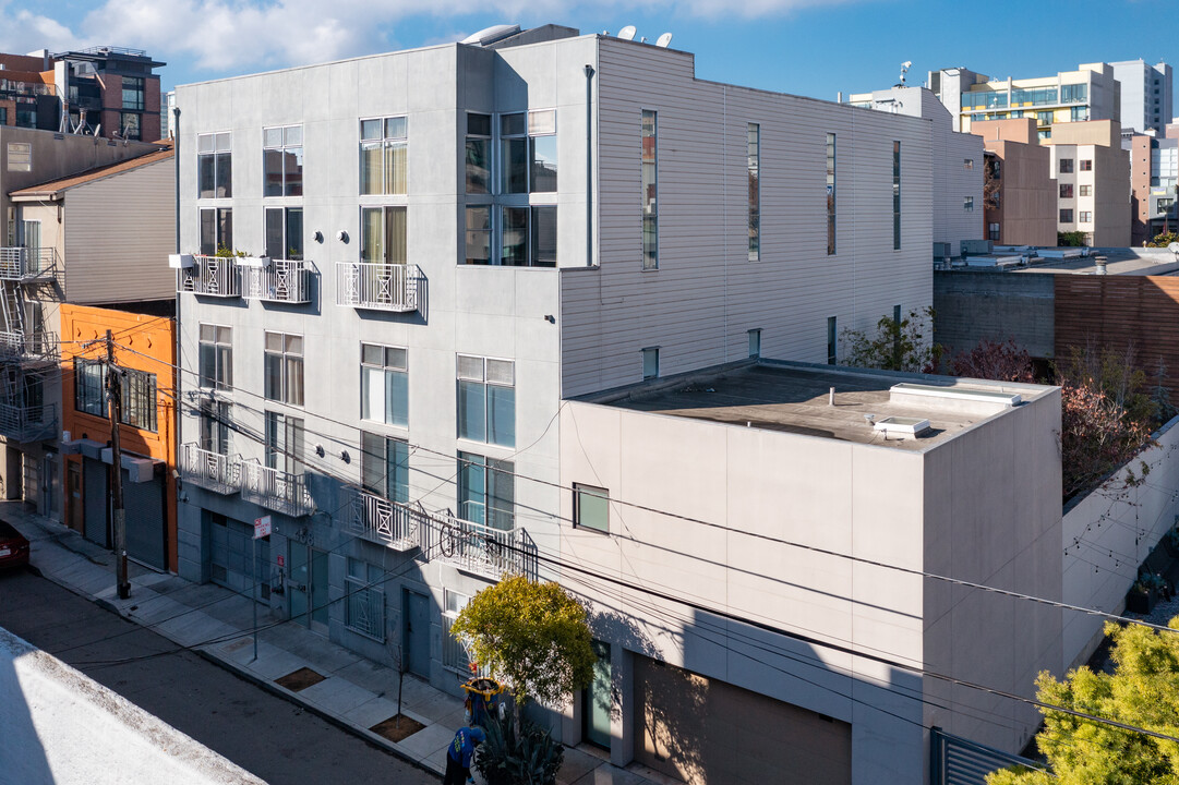 468 Tehama St in San Francisco, CA - Building Photo