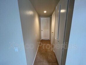 550 El Cielo Rd in Palm Springs, CA - Building Photo - Building Photo