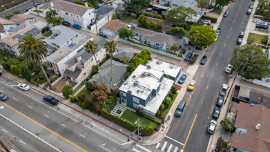 442 Manitoba St in Playa Del Rey, CA - Building Photo - Building Photo