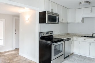 412 Hayden Rd in Tallahassee, FL - Building Photo - Building Photo