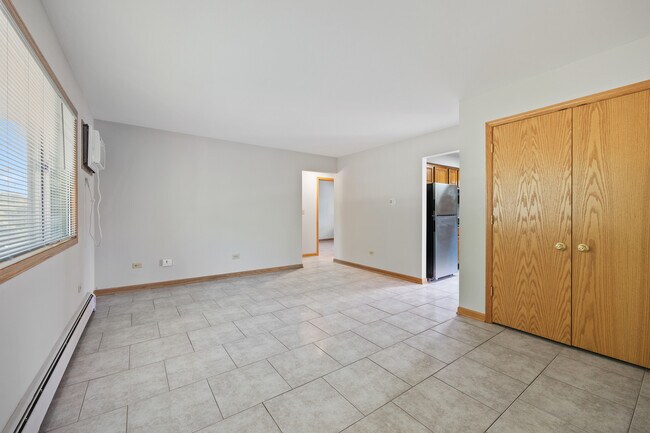 889 Jefferson Ave in Elgin, IL - Building Photo - Building Photo