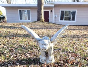 671 W Clark Rd, Unit 1 in Ypsilanti, MI - Foto de edificio - Building Photo