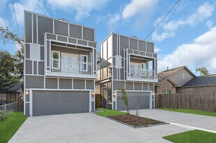2116 Sam Wilson St in Houston, TX - Building Photo