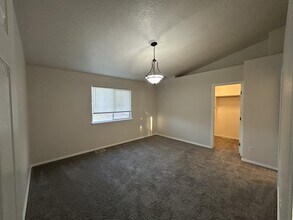 557 N Katsura Ave in Kuna, ID - Building Photo - Building Photo