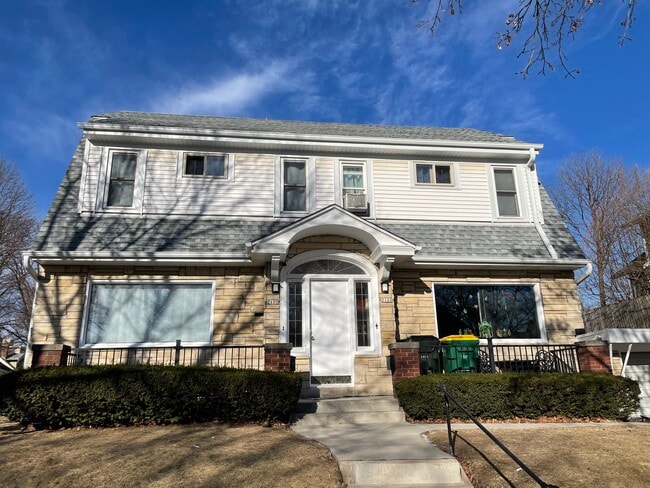 property at 2102 E Beverly Rd