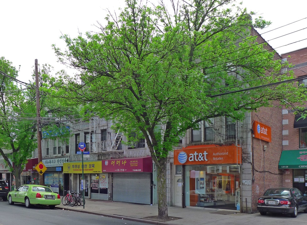 14914 41st Ave in Flushing, NY - Building Photo