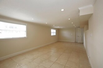 9400 NW 19th St in Pembroke Pines, FL - Building Photo - Building Photo