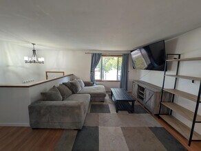 801 Joliet Ct in Sturgeon Bay, WI - Building Photo - Building Photo