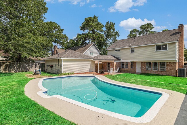 15815 Ripplewind Ln in Houston, TX - Building Photo - Building Photo