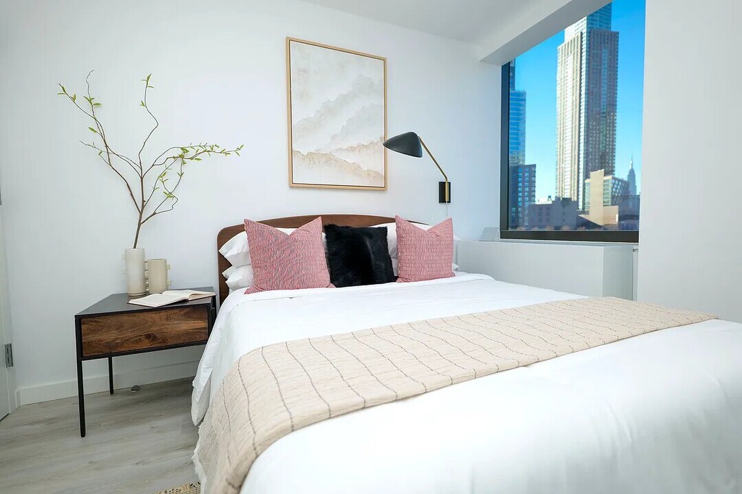 87 Commercial St, Unit 3201N in Brooklyn, NY - Foto de edificio