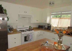 253 N Center St in Orange, CA - Building Photo - Building Photo