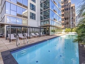 1388 Kapiolani Blvd, Unit Yuri Kim in Honolulu, HI - Foto de edificio - Building Photo