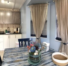 801 11th Ave W, Unit REAR APT in Palmetto, FL - Foto de edificio - Building Photo