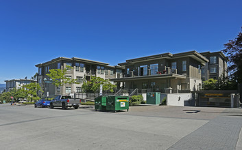 The Brookland in Surrey, BC - Building Photo - Building Photo