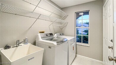 7602 Citrus Hill Ln in Naples, FL - Building Photo - Building Photo