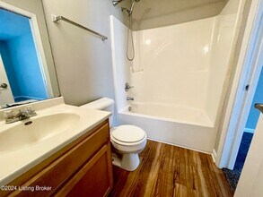 6800 Crawford Crossing Pl in Louisville, KY - Building Photo - Building Photo