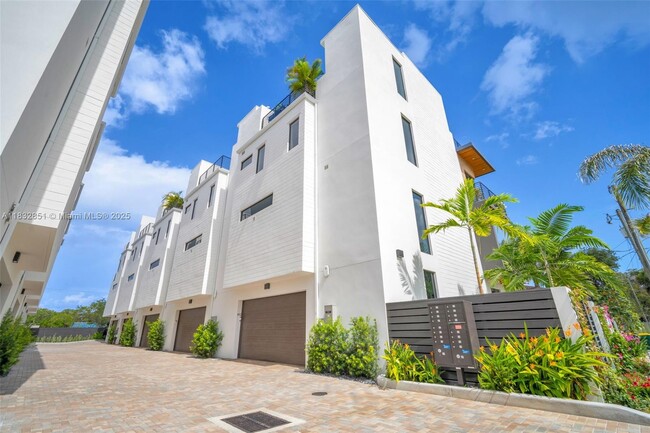 property at 820 NE 2nd St