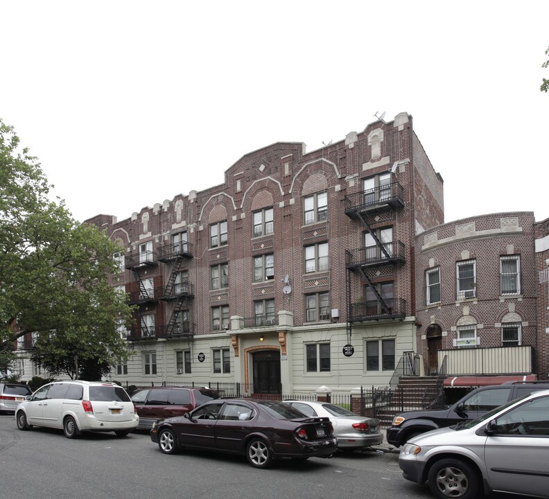 1589 President St in Brooklyn, NY - Building Photo