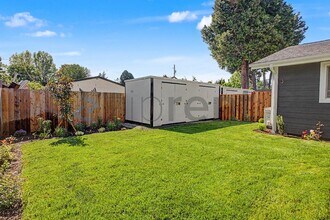 4325 Arnold St NE in Keizer, OR - Building Photo - Building Photo