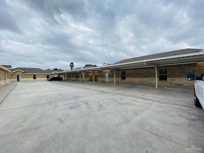 5805 Nightingale Ave, Unit 1 in McAllen, TX - Building Photo - Building Photo