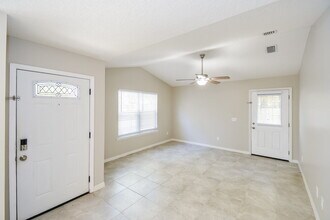 1040 W 7th St in St. Augustine, FL - Building Photo - Building Photo