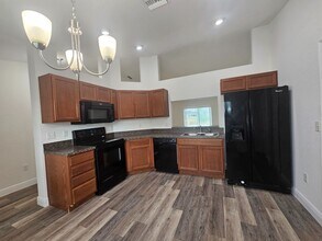 308 Highland Meadows Dr in Davenport, FL - Building Photo - Building Photo