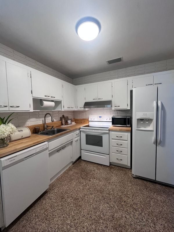 9840 SW 165th Terrace in Miami, FL - Building Photo - Building Photo