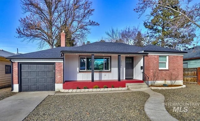 property at 2316 W Kootenai St