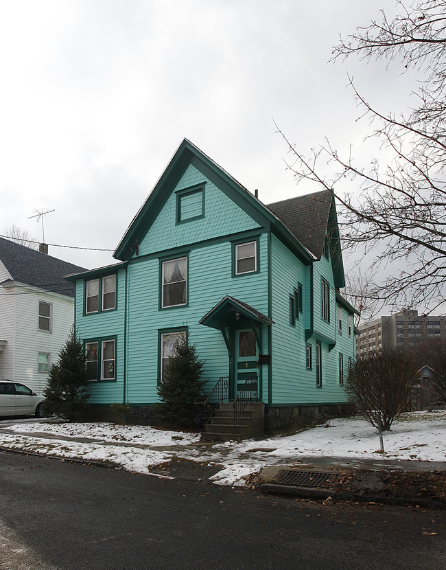 92 Fremont St in Gloversville, NY - Foto de edificio - Building Photo