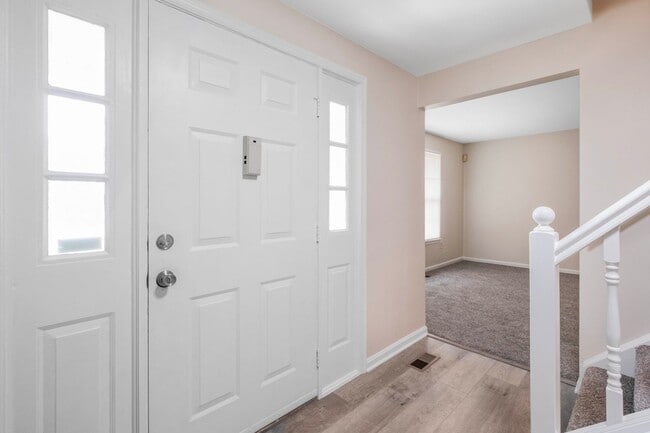 5408 Woodland Blvd in Oxon Hill, MD - Building Photo - Building Photo