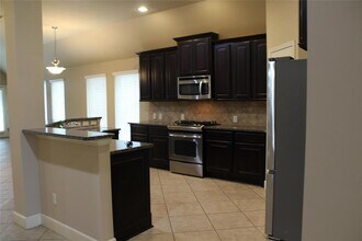 2912 Silhouette Bay Dr in Pearland, TX - Building Photo - Building Photo