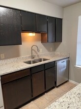919-921 W Rochelle Rd in Irving, TX - Building Photo - Building Photo