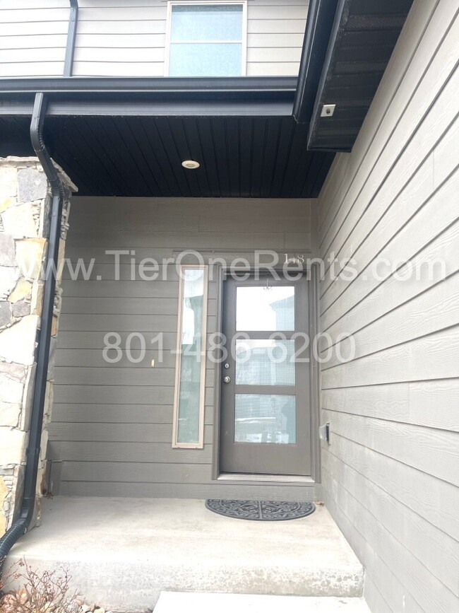 property at 148 W Autumn Ln
