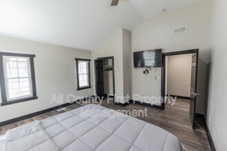 1764 Spring Ave in East Point, GA - Building Photo - Building Photo