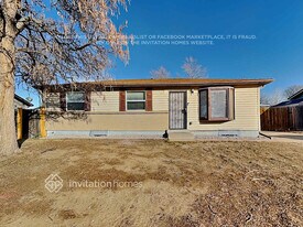 5342 Xanadu St in Denver, CO - Building Photo