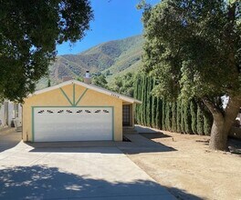 39216 San Francisquito Canyon Rd in Santa Clarita, CA - Building Photo - Building Photo
